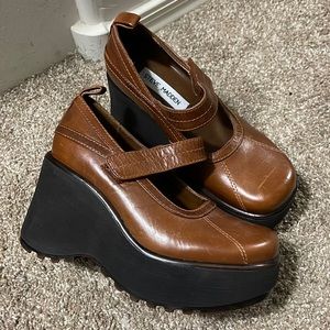 Steve Madden Casta Mary Jane brown 5 1/2 vintage wedges
